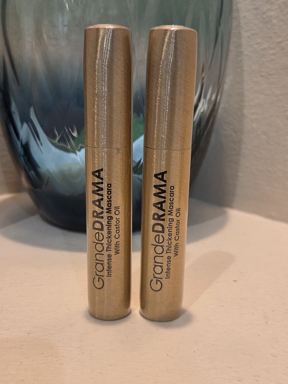 Grande Cosmetics GrandeDRAMA Intense Thickening Mascara with Castor Oil – New
